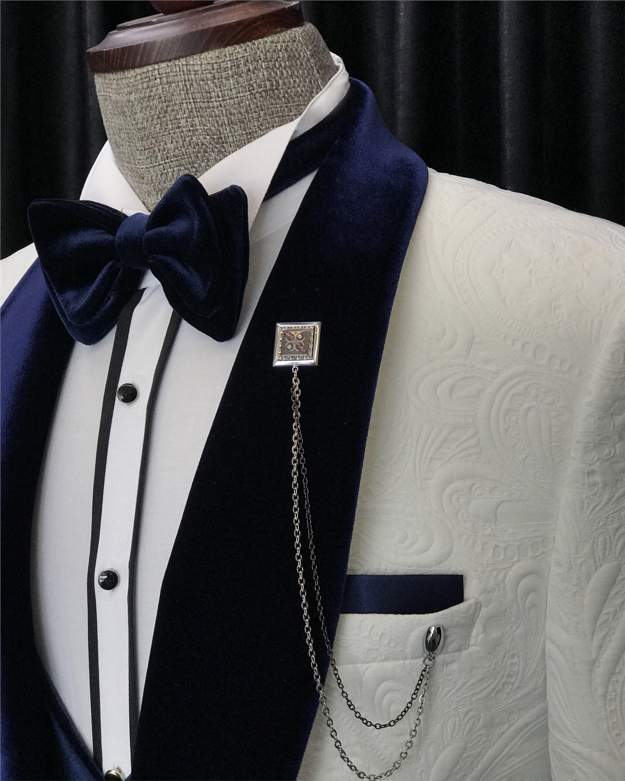 Fancy White 3 Piece Jacquard Wedding Suit with Navy Blue Shawl Lapel