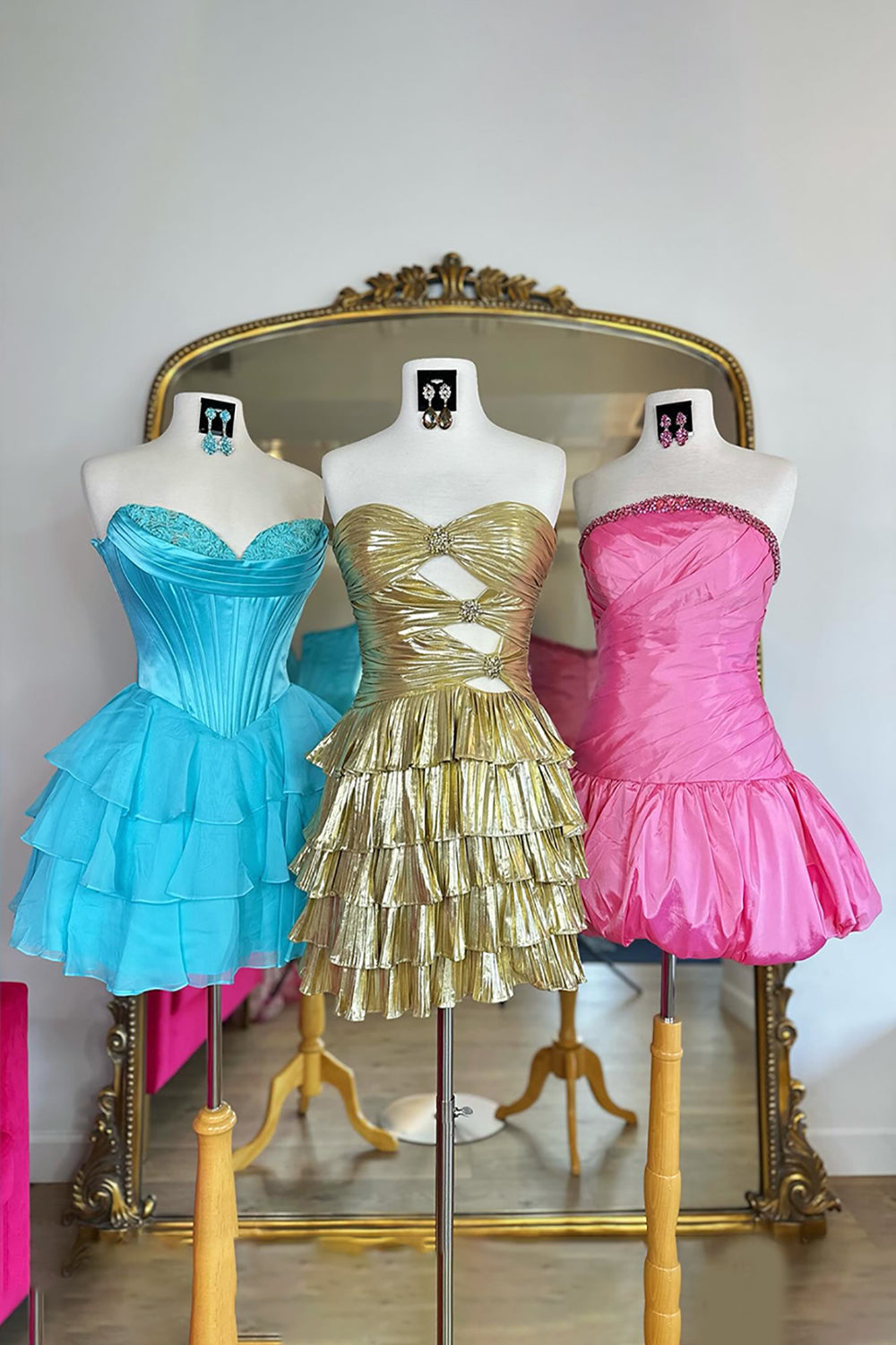 Fuchsia A Line Homecoming Dresses Corset Short Cocktail Dresses With Ruffles