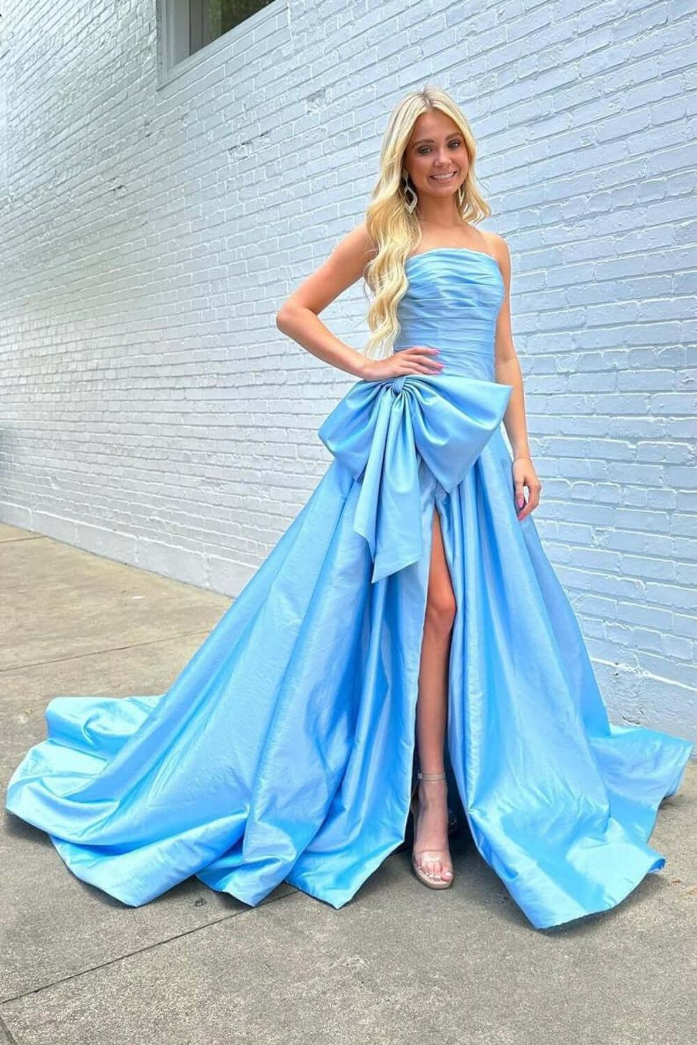 Fuchsia A Line Prom Dress Sleeveless Strapless Satin Formal Dress