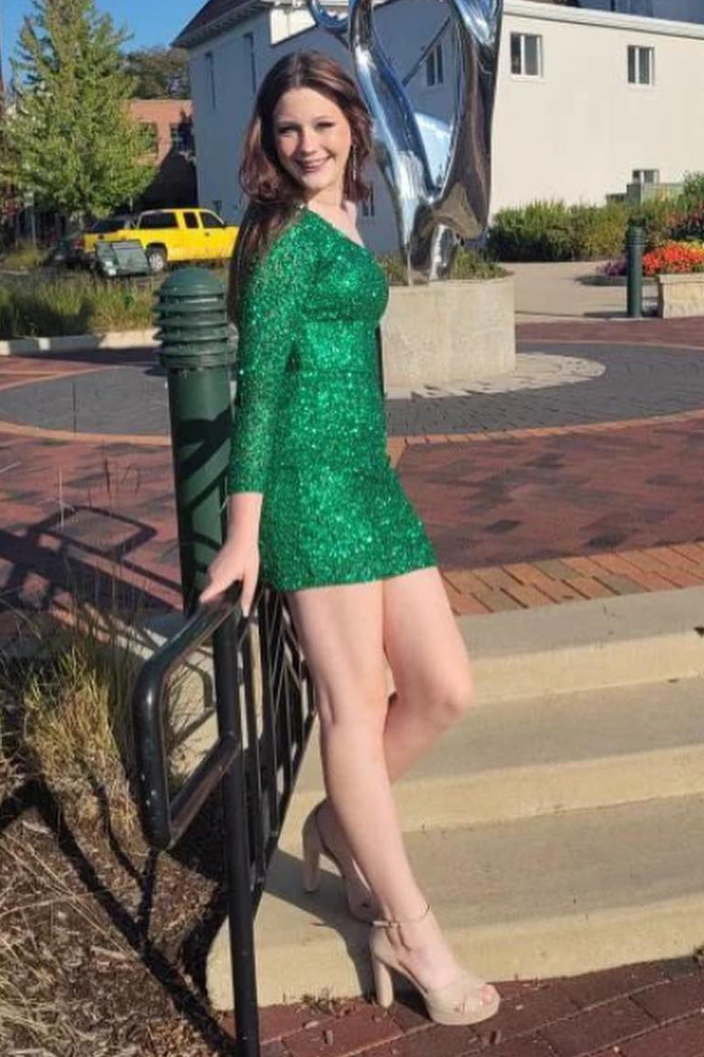 Fuchsia Homecoming Dresses One Shoulder One Sleeves Tight Short Sequin Cocktail Dresses