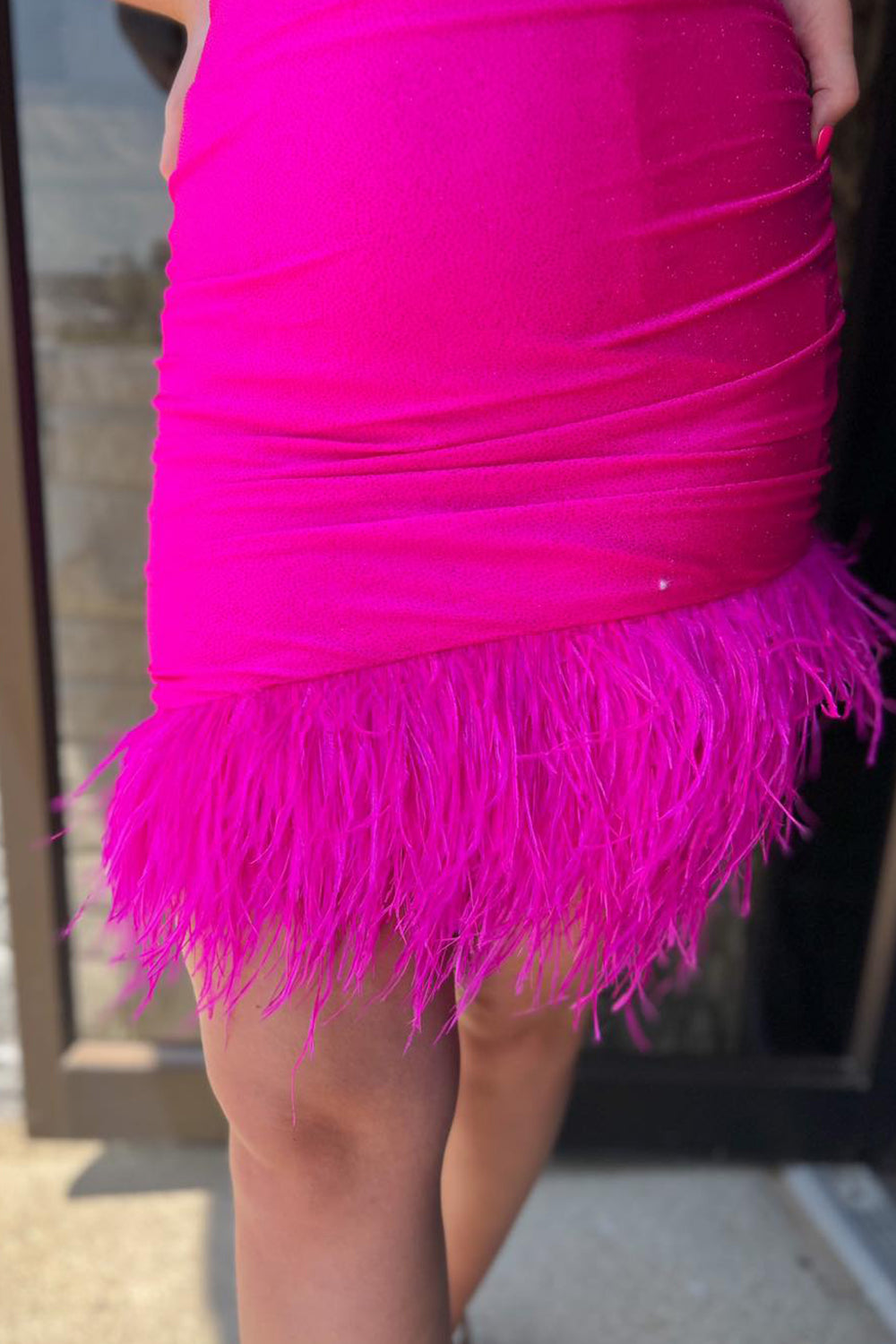 Glitter Fuchsia Homecoming Dresses Feathered Tight Short Cocktail Dresses
