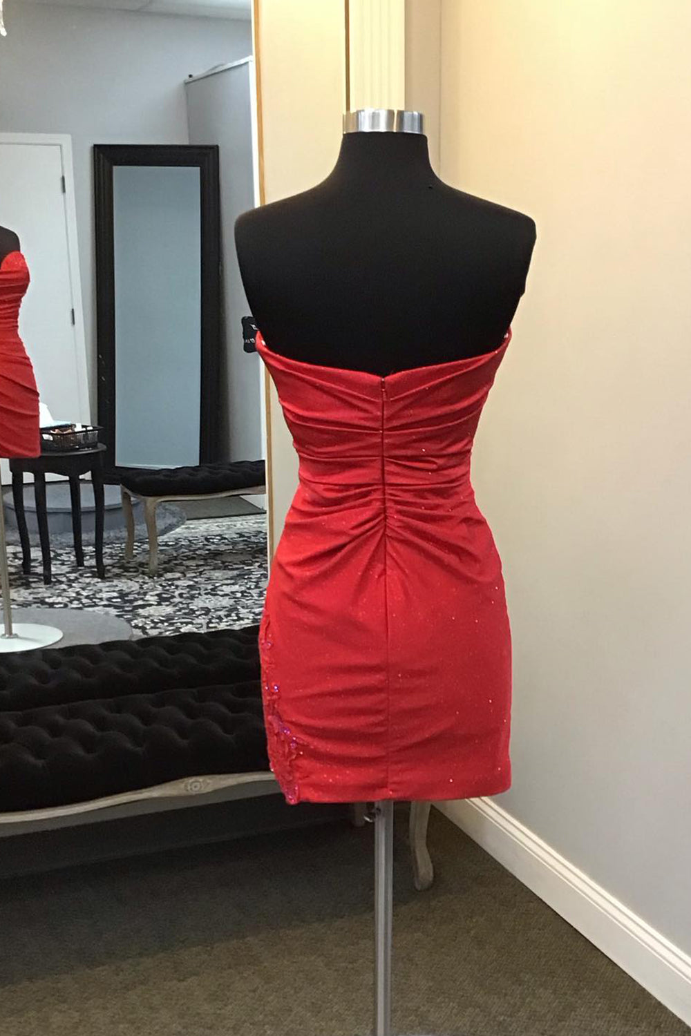 Glitter Red Homecoming Dresses Sweetheart Tight Short Cocktail Dresses with Appliques
