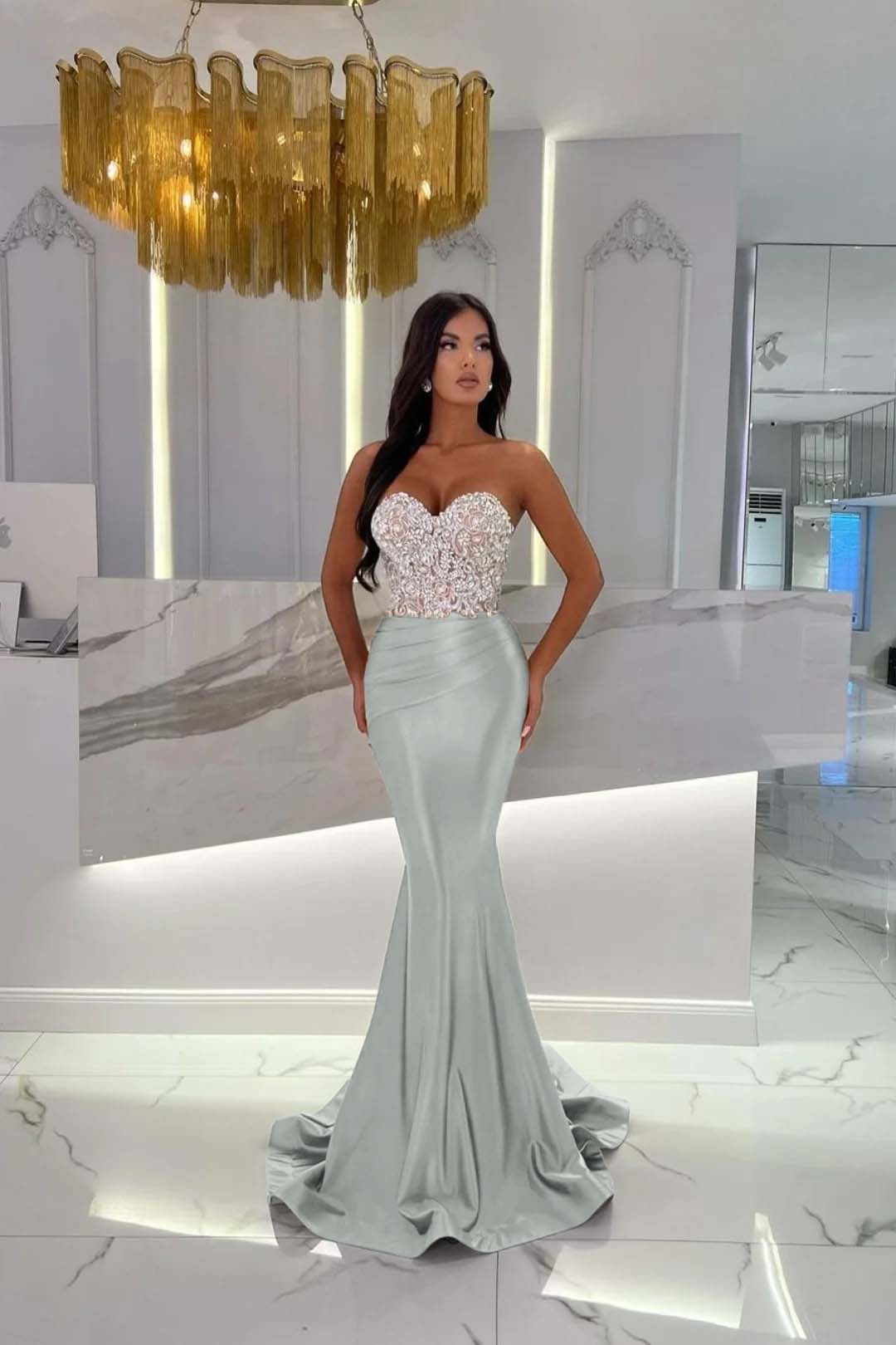 Gold Mermaid Prom Dress Sleeveless Sweetheart Formal Dress With Beadings and Rhinestones