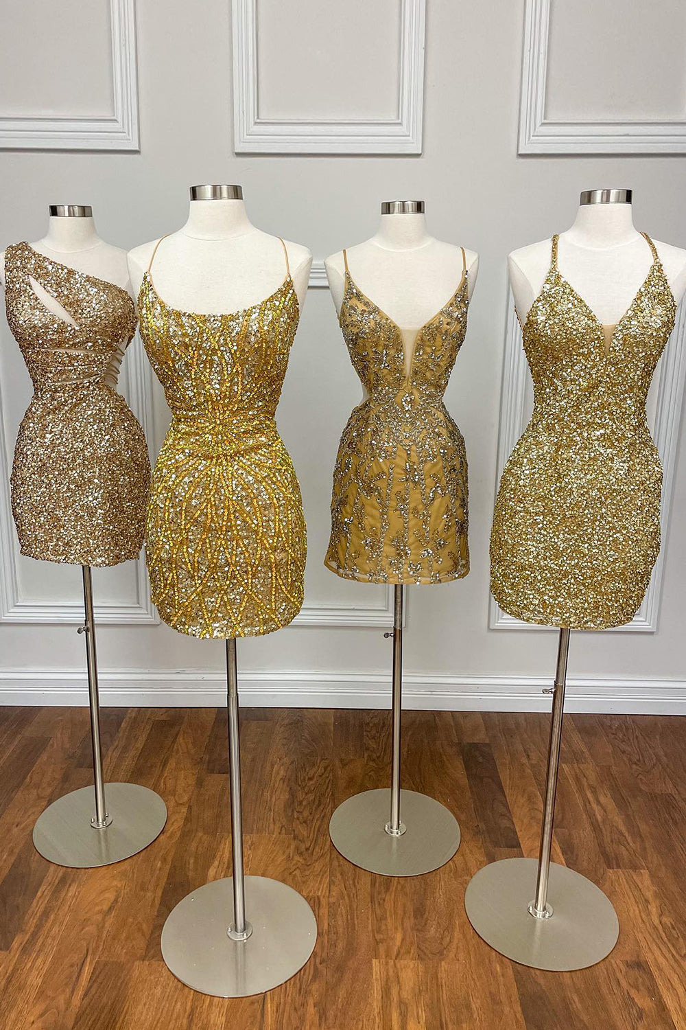 Golden Homecoming Dresses Spaghetti Straps Tight Short Sequin Cocktail Dresses