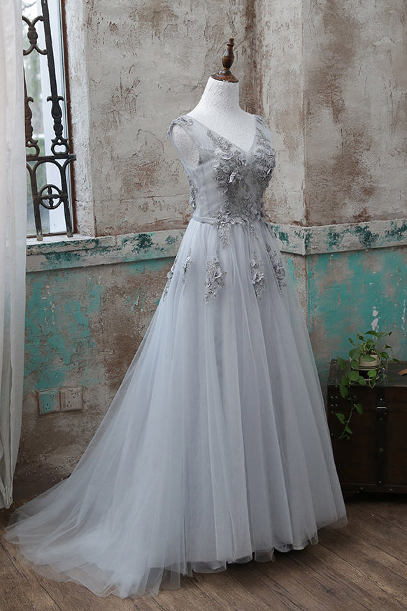 Gray Prom Dress V Neck Lace Appliques Tulle Long Evening Dress