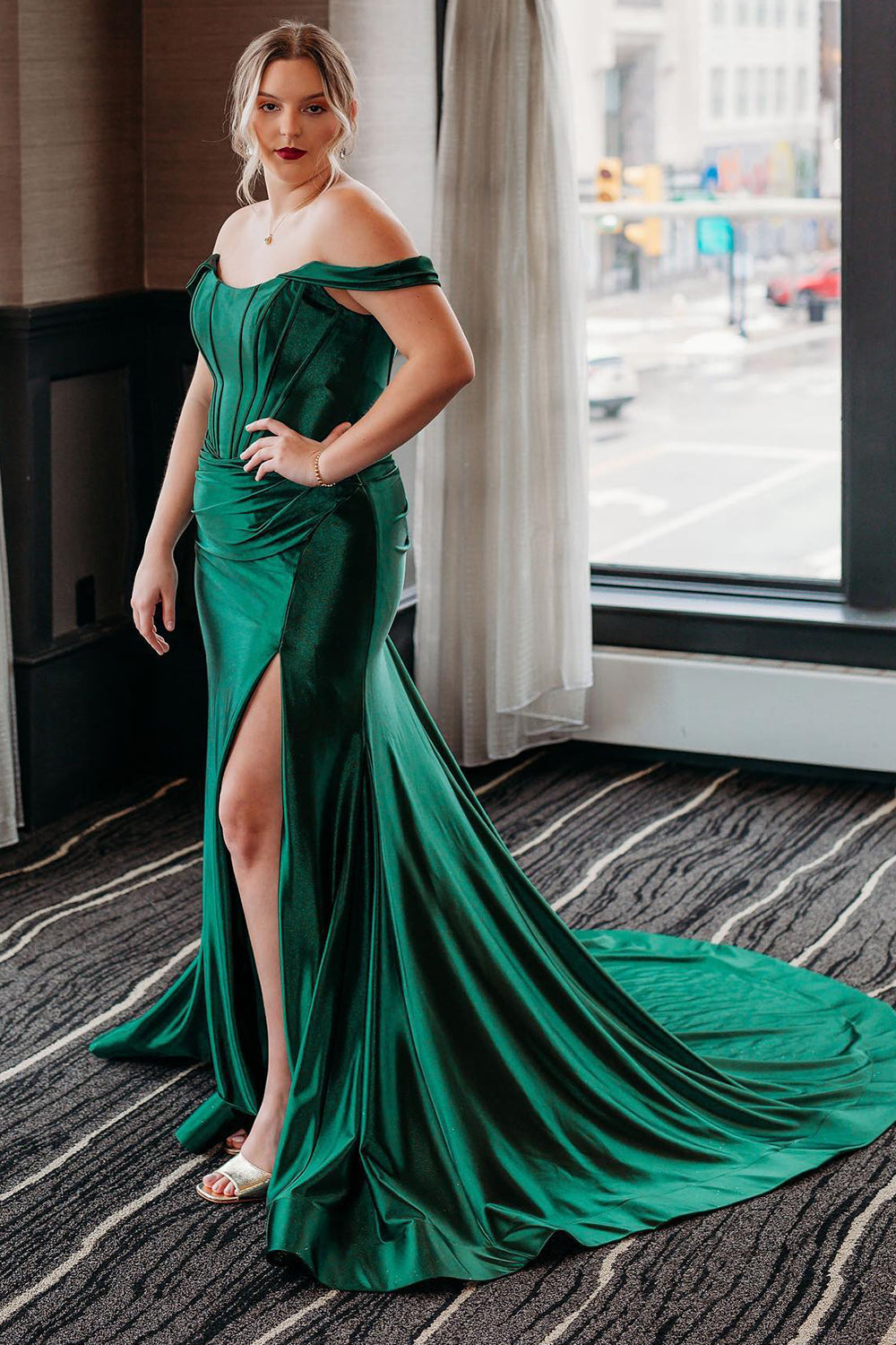 Green Corset Prom Dress Off the Shoulder Long Evening Dress with Slit