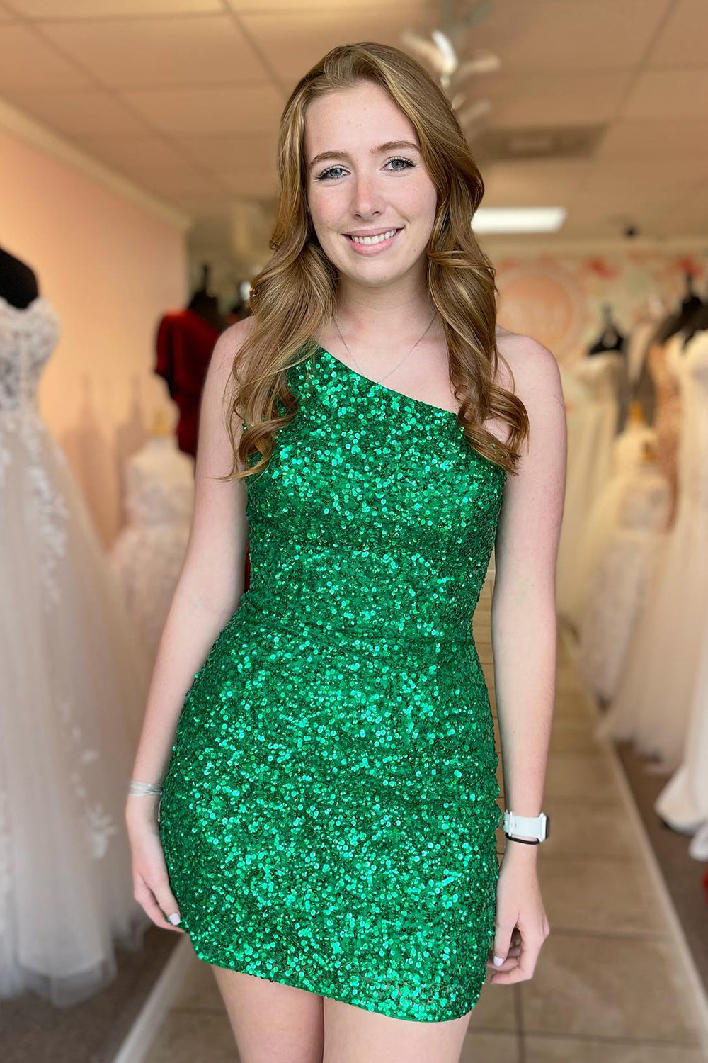 Green Homecoming Dresses Sequined One Shoulder Tight Short Cocktail Dresses