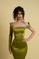 Green Mermaid Prom Dress Long Sleeve Asymmetric Neck Formal Dress With Beadings and Rhinestones