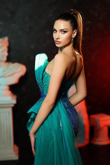 Green Mermaid Prom Dress Sleeveless Strapless Formal Dress With Beadings and Rhinestones