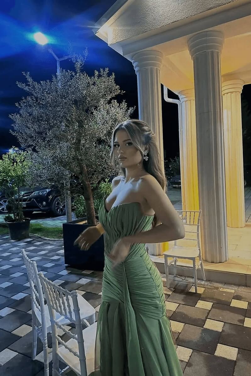 Green Mermaid Prom Dress Sleeveless Sweetheart Ruffled Formal Dress