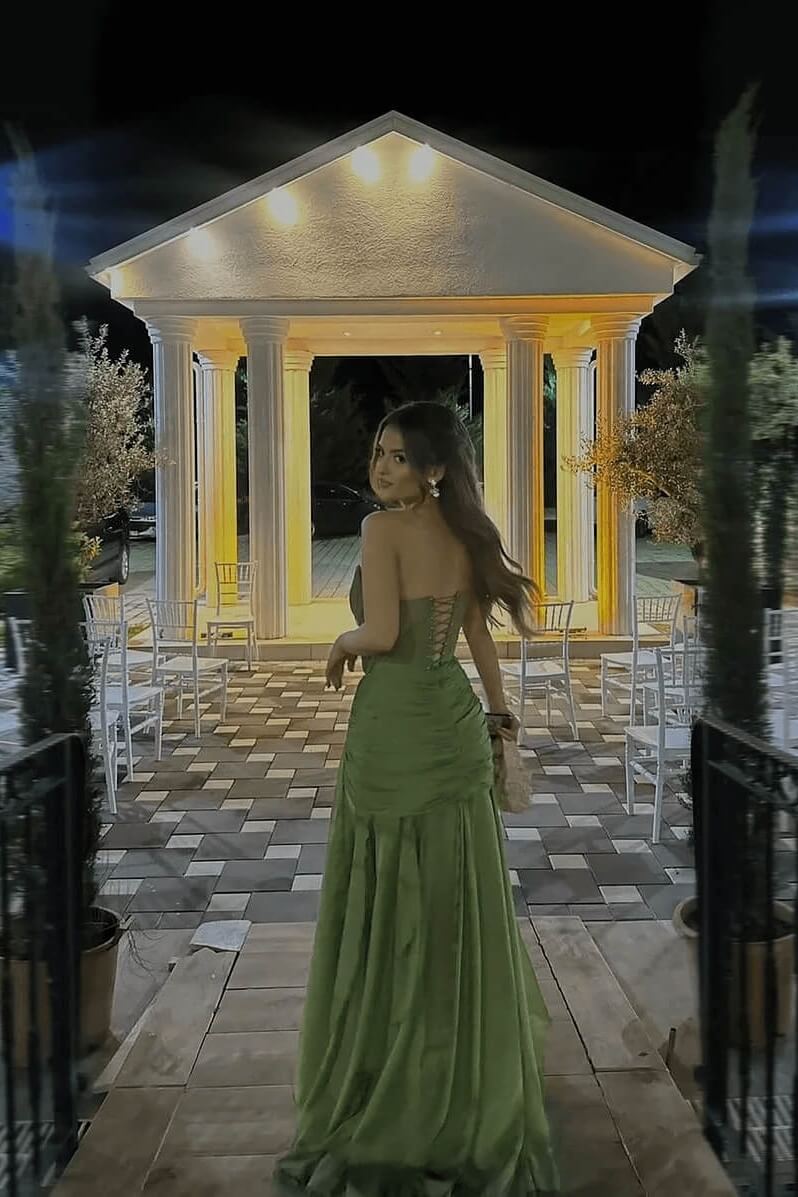 Green Mermaid Prom Dress Sleeveless Sweetheart Ruffled Formal Dress