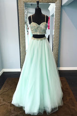 Green Prom Dress Beaded Two Piece Tulle Long Formal Gown Evening Dress