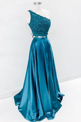 Green Prom Dress Two Piece Lace Long Evening Dress
