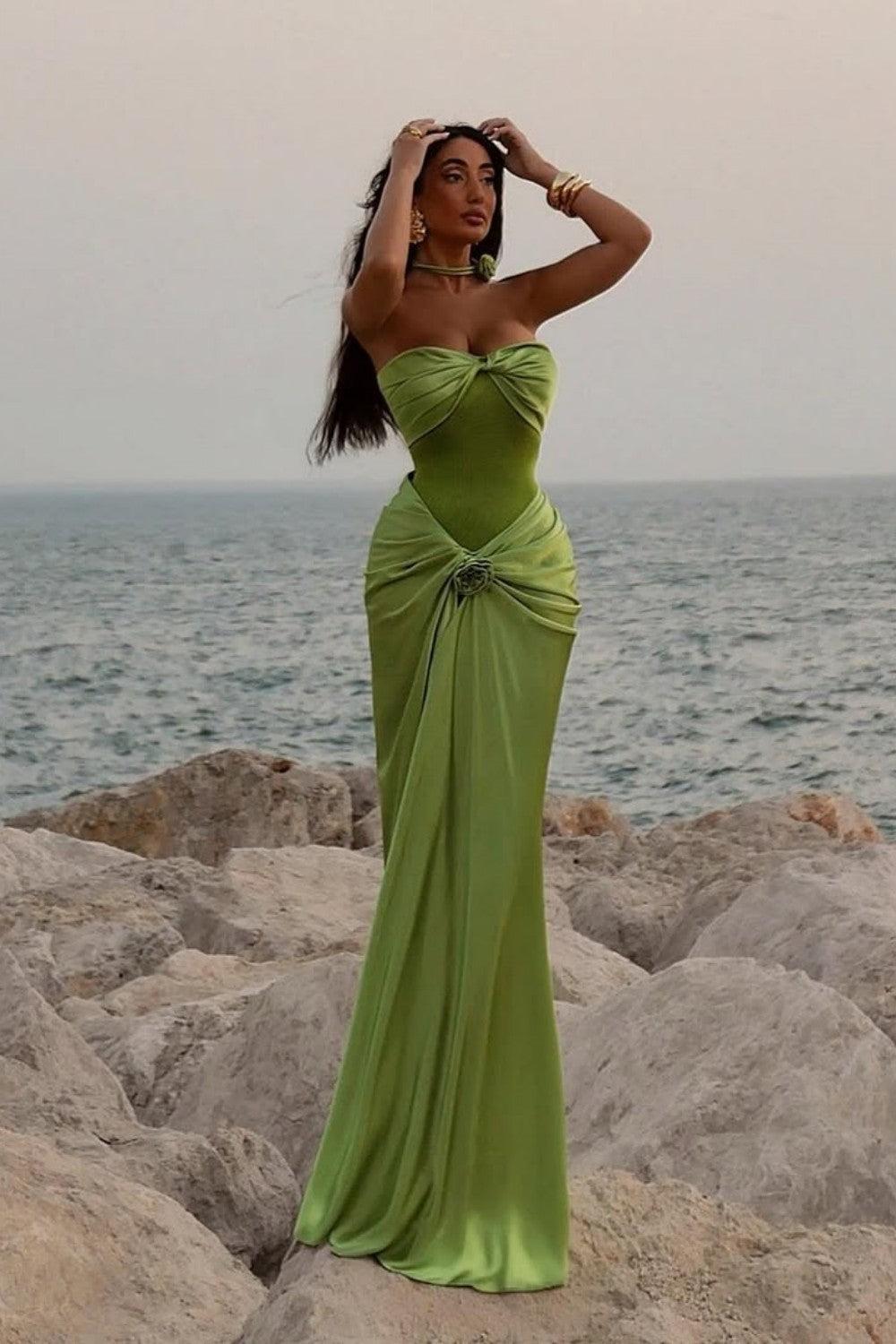 Dressystars Green Ruched Bodice Mermaid Draped Maxi Prom Dress With Rosette Detail Formal Evening Gown