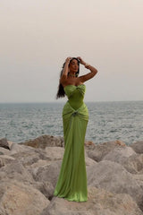 Dressystars Green Ruched Bodice Mermaid Draped Maxi Prom Dress With Rosette Detail Formal Evening Gown