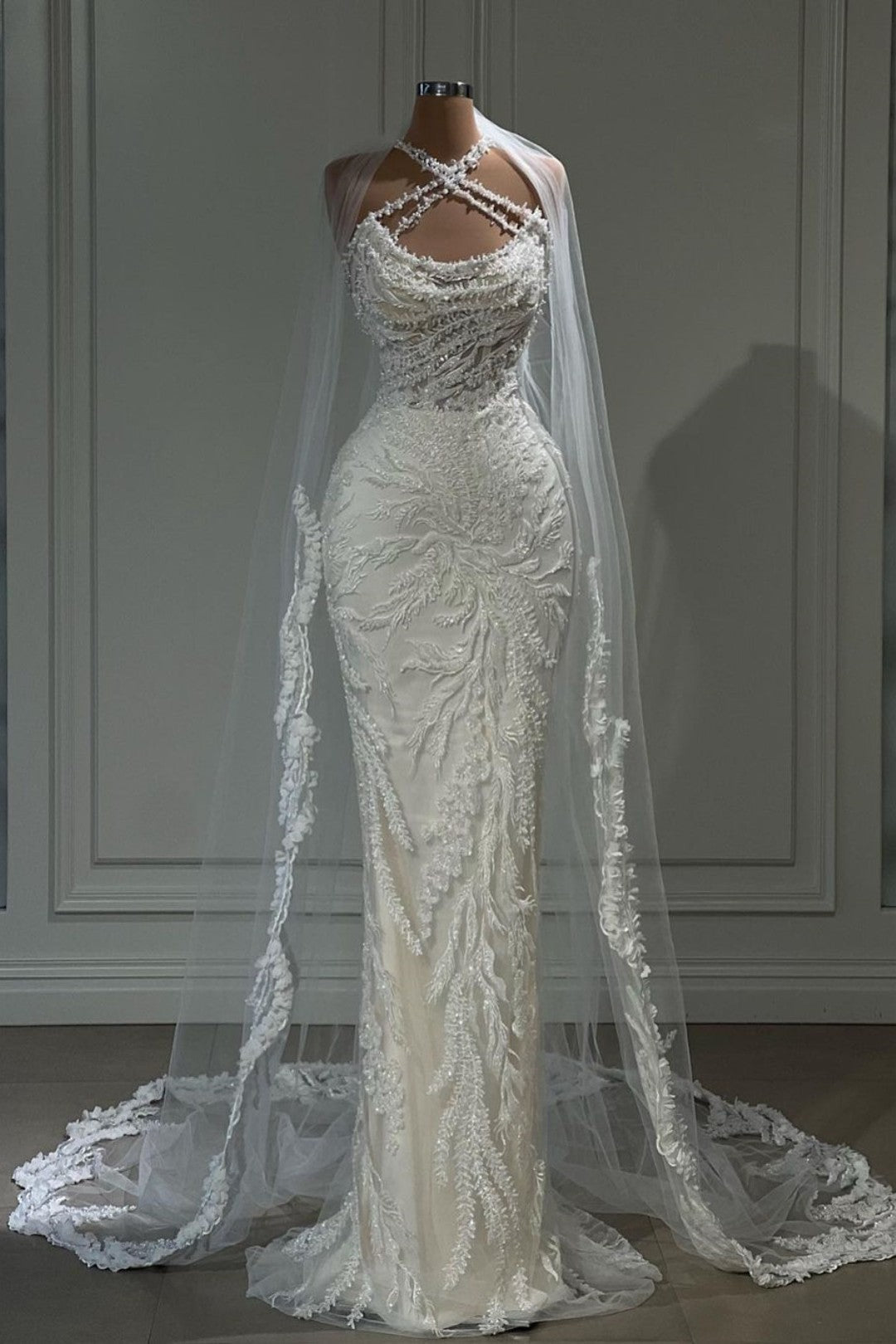 Halter Mermaid Wedding Dress Tulle Sleeveless Bridal Dress with Appliques