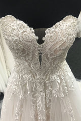 Handmade Ivory Sweetheart Neck Tulle Lace Long Handmade Wedding Dress Lace Bridal Gown