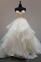 Handmade Simple Sweetheart Neck Tulle Long Bridal Gown