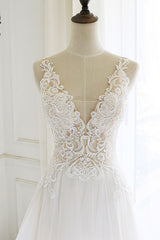 Handmade Wedding Dress Ivory V Neck Tulle Lace Long Evening Dress
