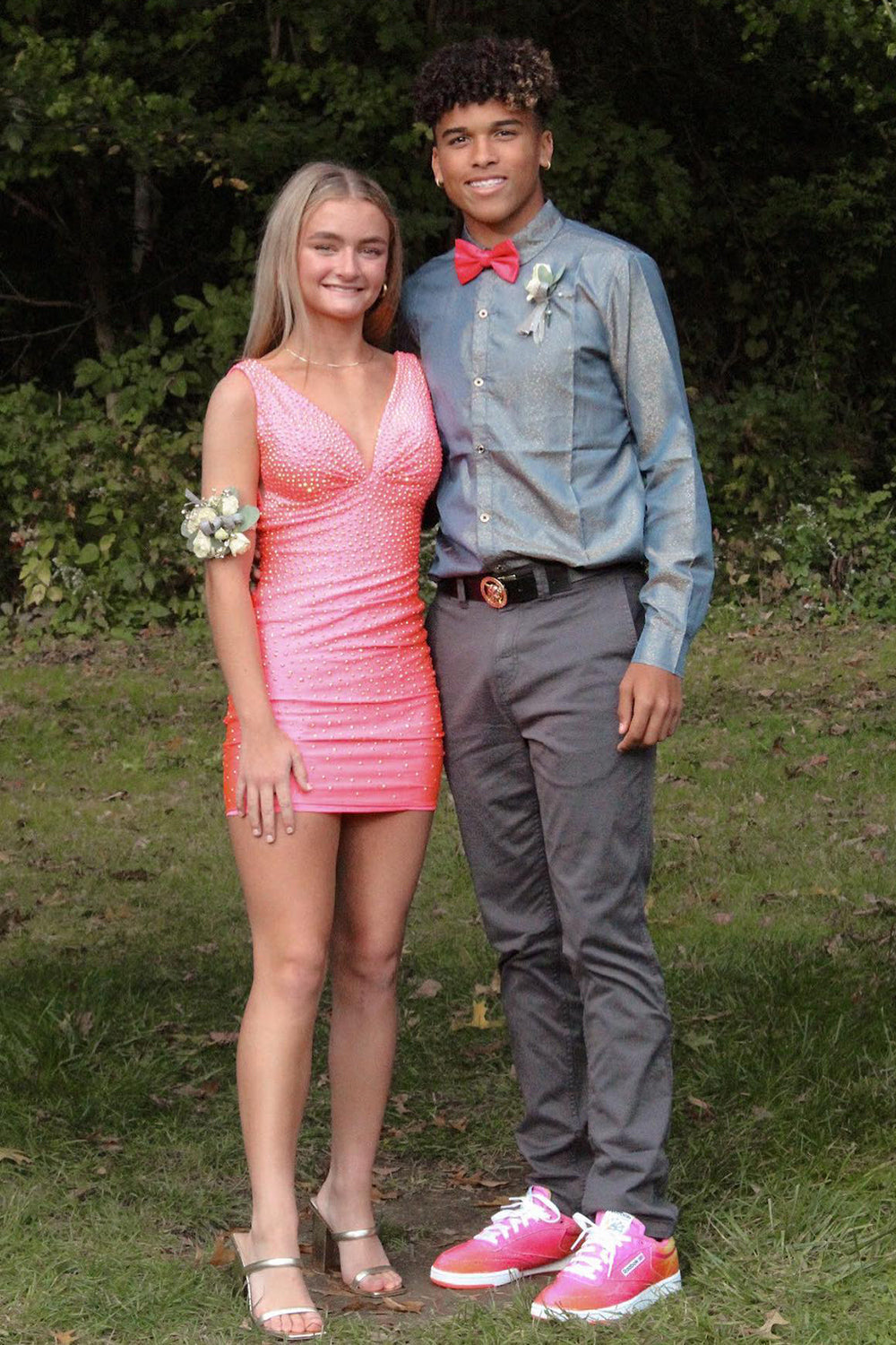 Hot Pink Homecoming Dresses Beaded V-Neck Backless Tight Short Cocktail Dresses