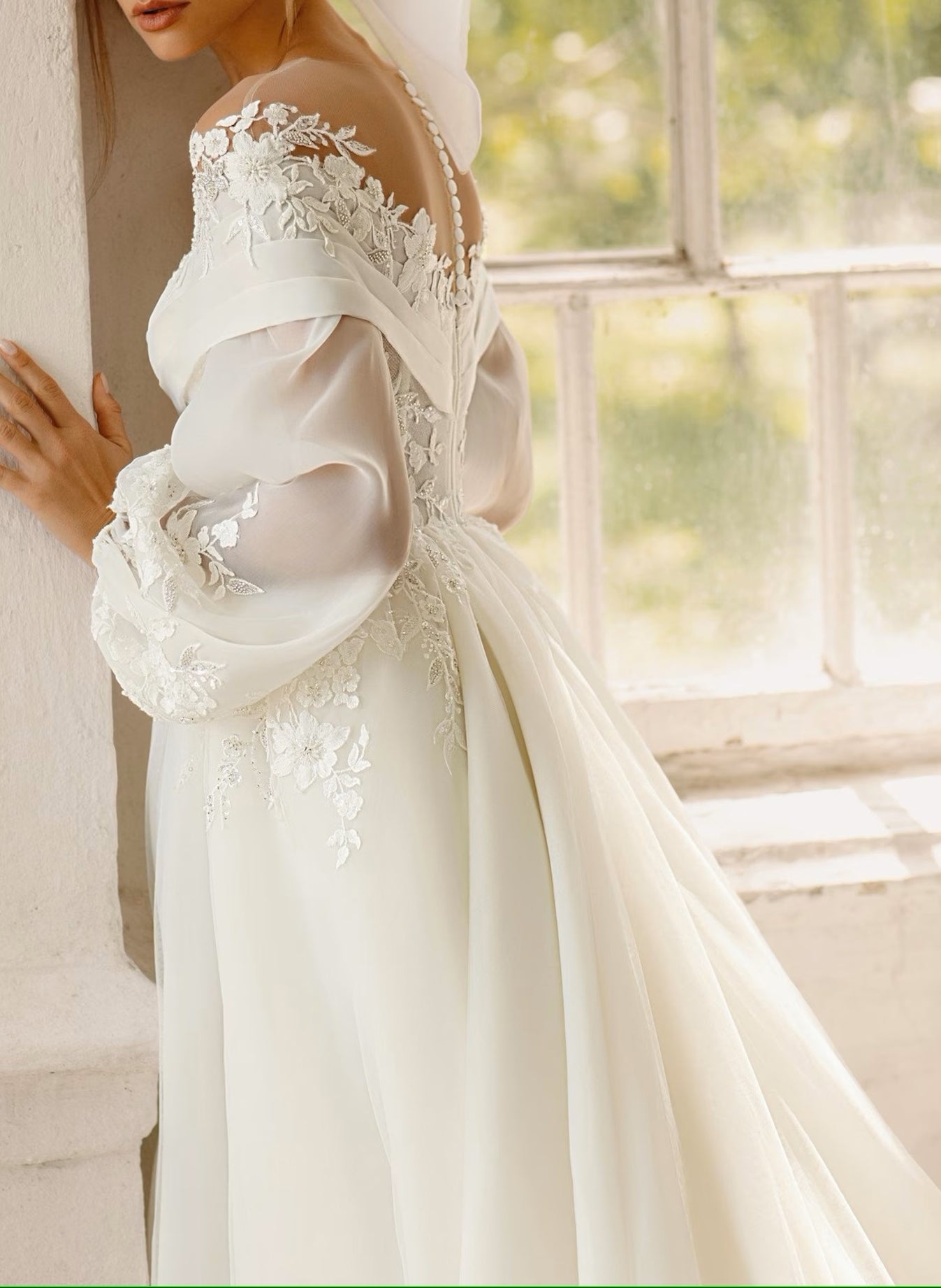 Illusion Neck Lace Long Sleeves Wedding Dress