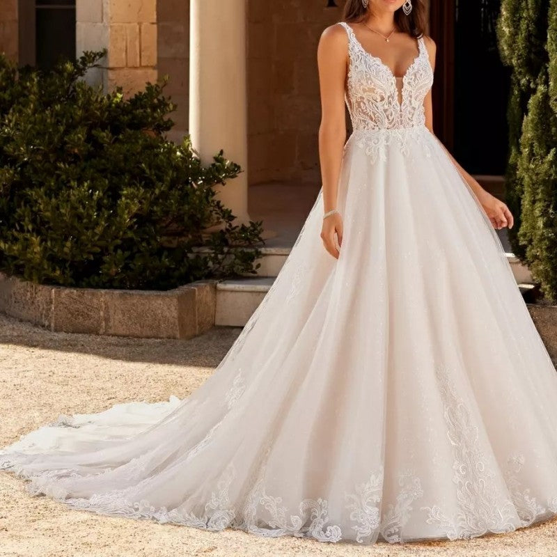Ivory A Line Wedding Dress V Neck Tulle Appliques Bridal Dress with Sweep Train