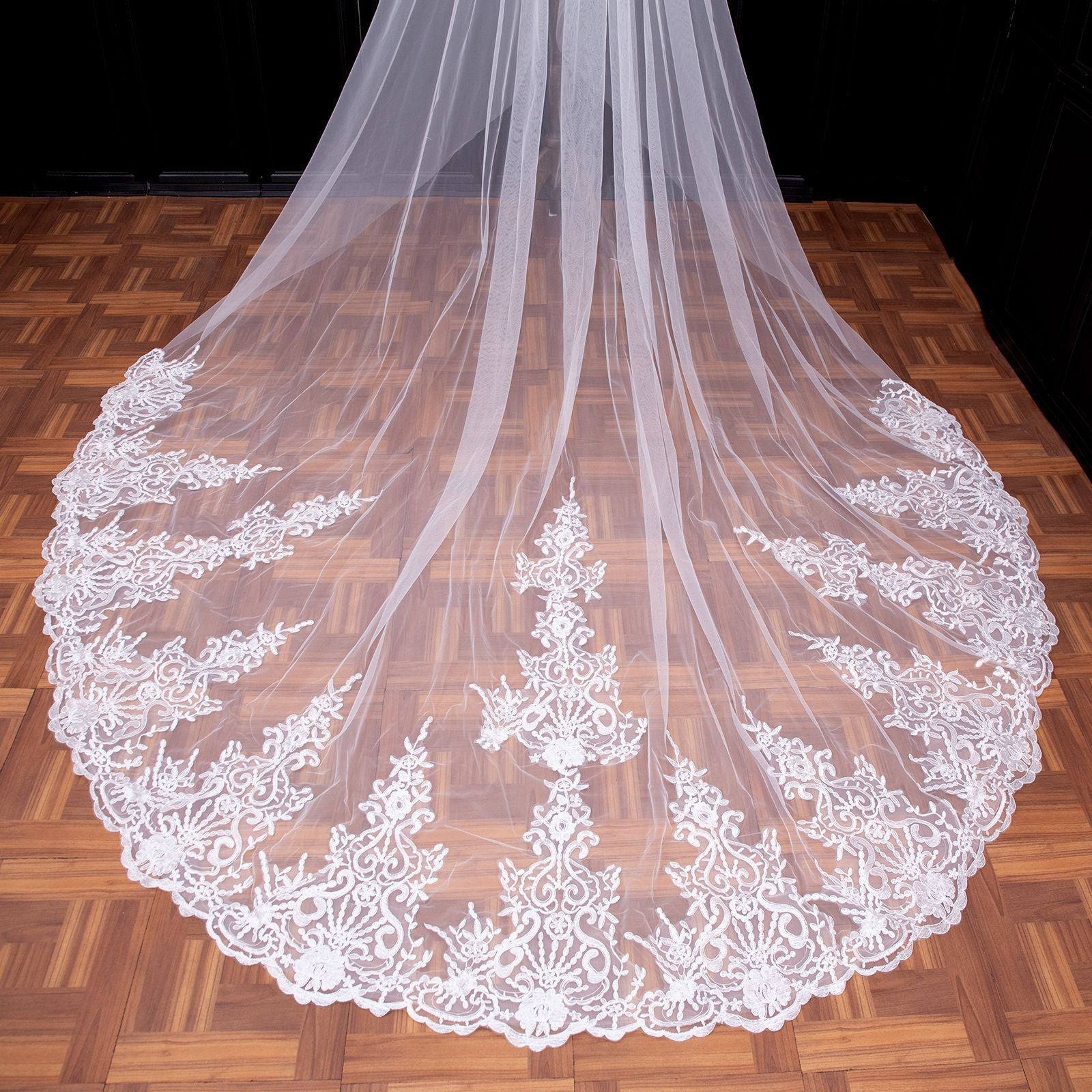 Ivory Long Wedding Veil