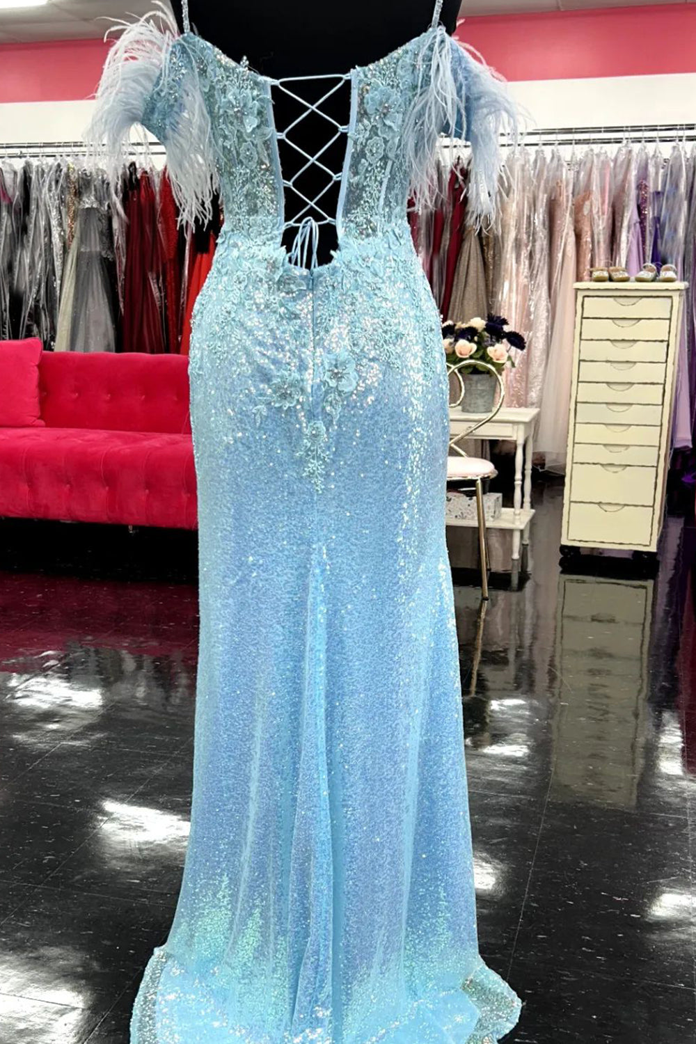 Lavender Prom Dress Appliques Mermaid Evening Dress with Feathers