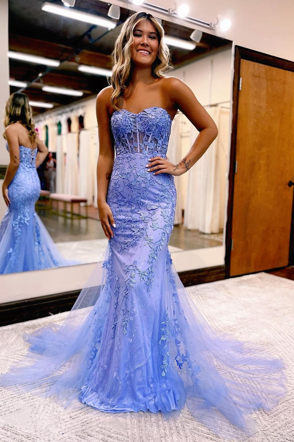 Light Blue Prom Dress Sweetheart Lace Up Long Mermaid Evening Dress with Appliques