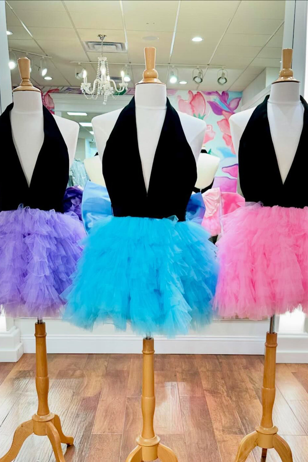 Lilac Homecoming Dresses V-Neck A-Line Halter Tiered Short Cocktail Dresses With Bow