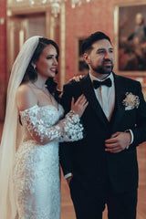Long Mermaid Wedding Dress Off The Shoulder Lace Bridal Gown With Long Sleeves