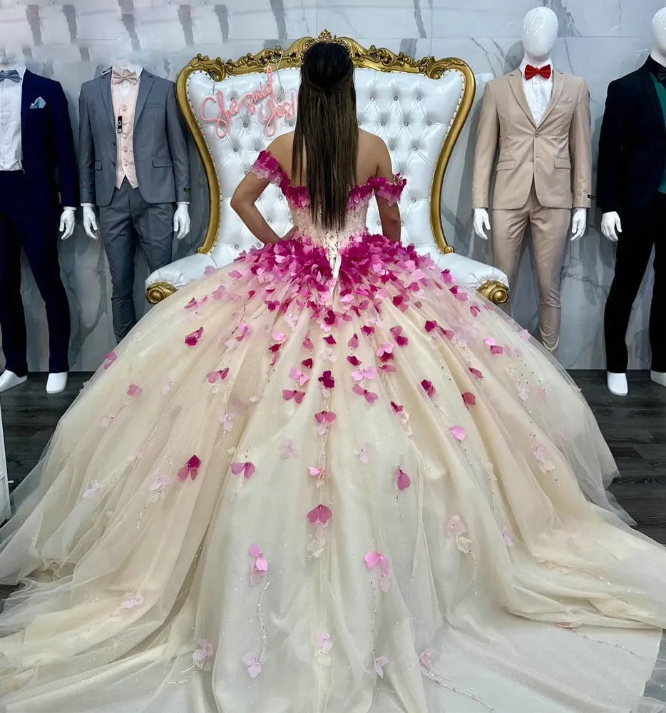 Luxury Ball Gown Off Shoulder Flowers Appliques Beaded Tulle Quinceanera Dress For Sweet 16