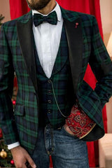 Men's Green Plaid Casual Jacket With Tailored Fit And Two-Button Single Breasted Design
