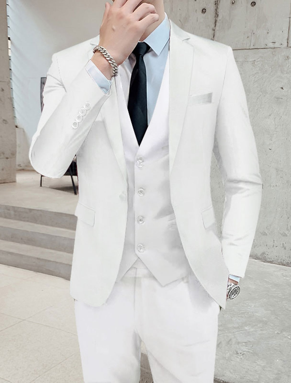 Men's Solid Colored 3-Piece Wedding Suit In Tailored Fit With Single Breasted Two-Button Design
