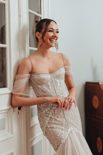 Mermaid Off The Shoulder Spaghetti Strap Sleeveless Lace Long Tulle Bridal Gown With Appliques