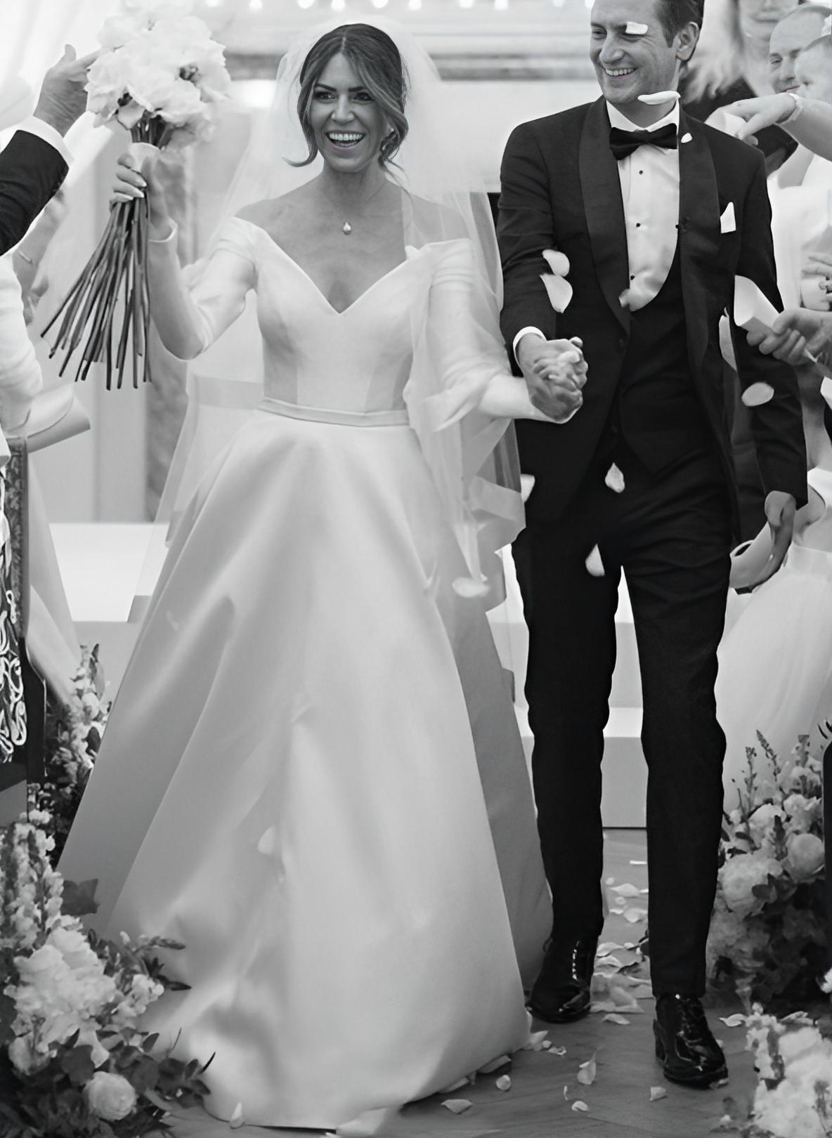 Off The Shoulder Wedding Dress with Elegant Ball Gown Long Sleeves