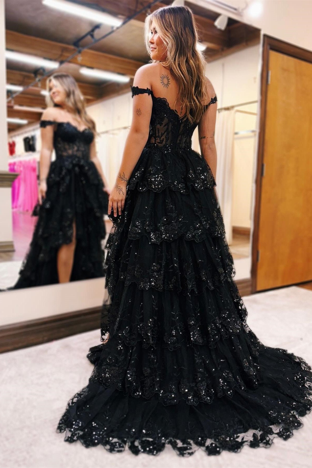 Off the shoulder Prom Dress Tulle Appliques Long Evening Dress