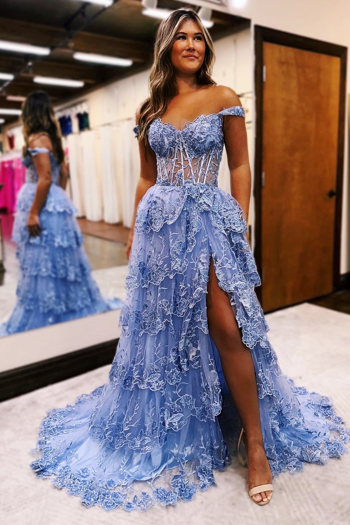 Off the shoulder Prom Dress Tulle Appliques Long Evening Dress