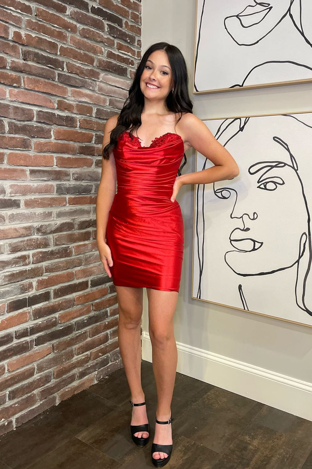 Pink Homecoming Dresses Satin Sweetheart Tight Short Cocktail Dresses With Lace