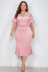 Plus Size Tea-Length Mother of the Bride Dresses with Appliques Trumpet/Mermaid Scoop Half Sleeves