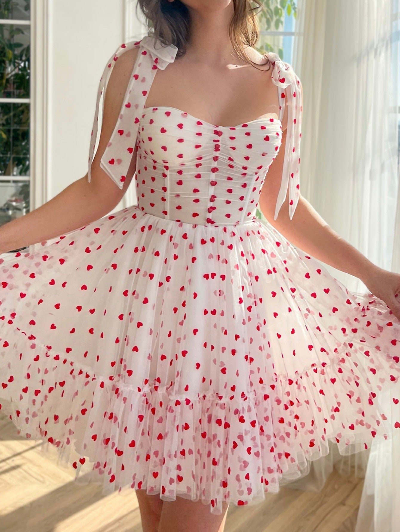 Pretty Homecoming Dress A Line Heart shaped Neck Tulle Short Party Cocktail Dress