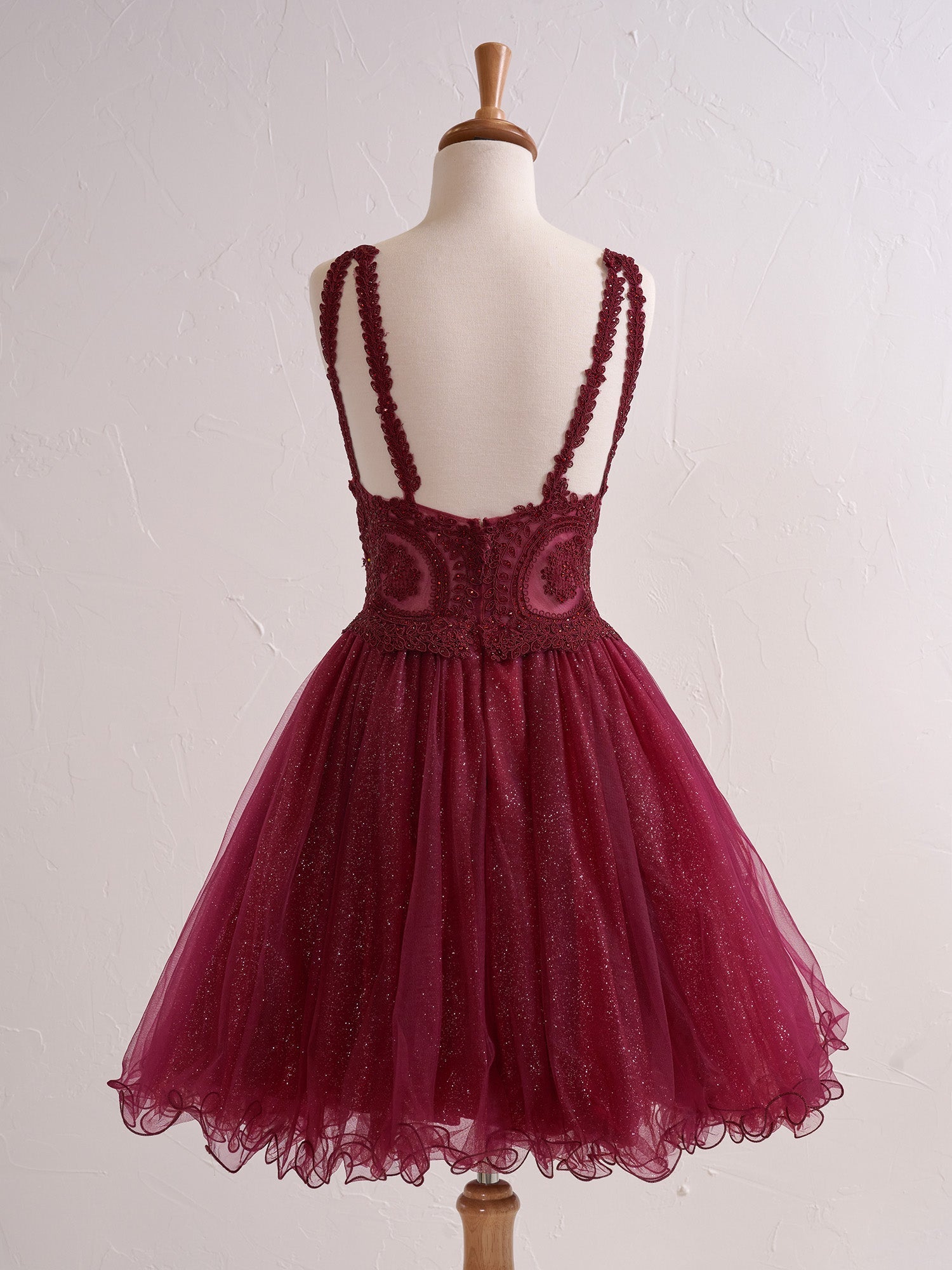 Pretty Homecoming Dress Embellished With Delicate EmbroideryTulle Short Party Cocktail Dress