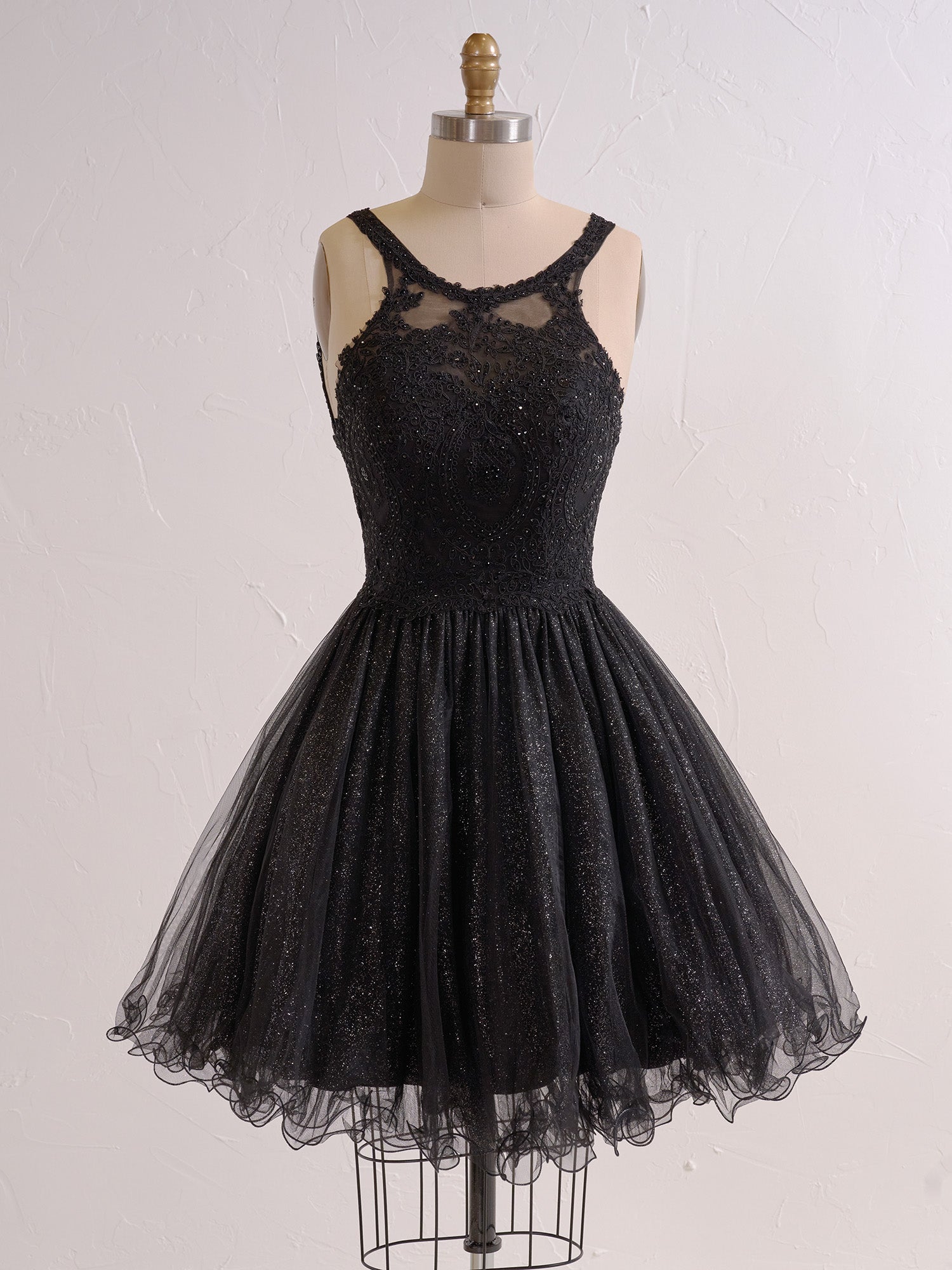 Pretty Homecoming Dress Embellished With Delicate EmbroideryTulle Short Party Cocktail Dress