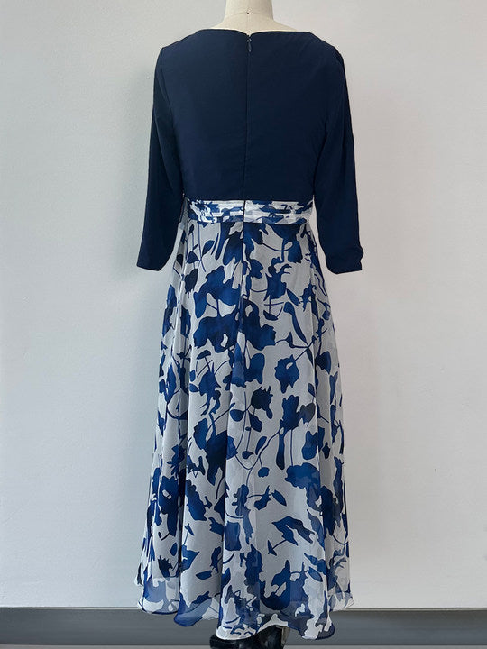 Princess A-Line V-Neck Floral Mother of the Bride Dress with 3/4 Sleeves and Ankle Length