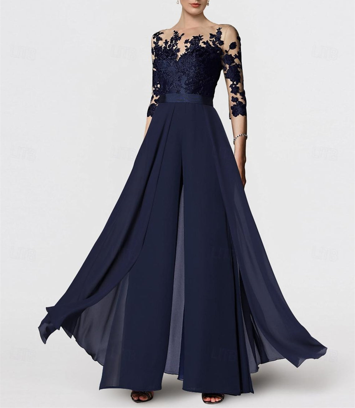 Princess Jewel Neck A-Line Floor-Length Mother of the Bride Pantsuit with Applique and 3/4 Sleeves