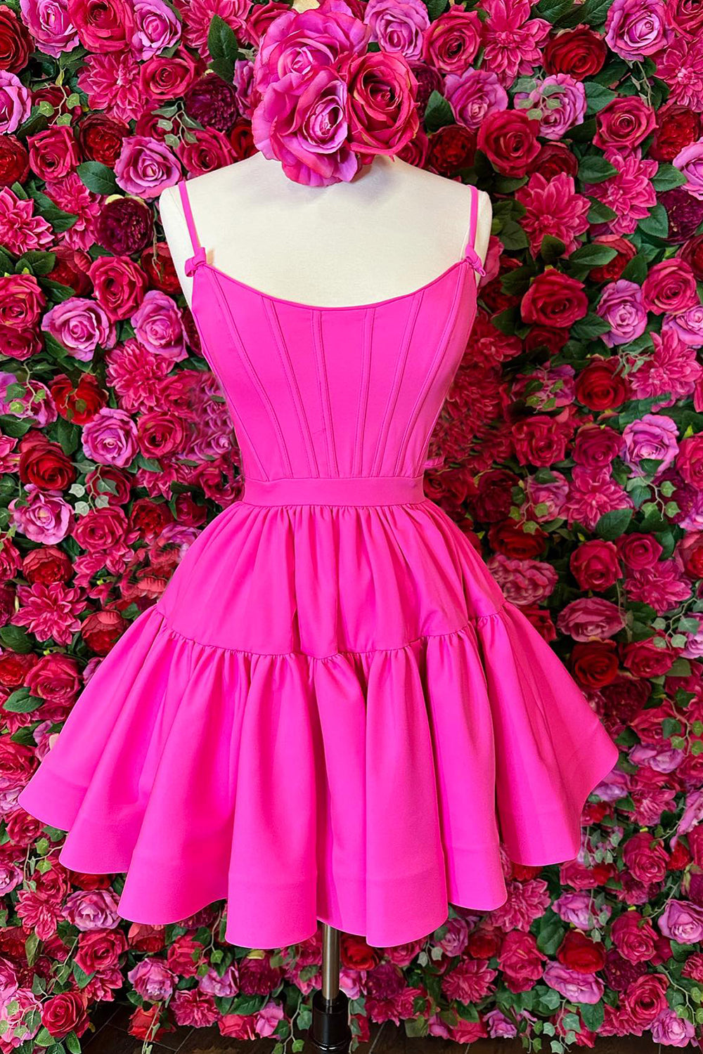 Red Homecoming Dresses A Line Spaghetti Straps Short Satin Cocktail Dresses