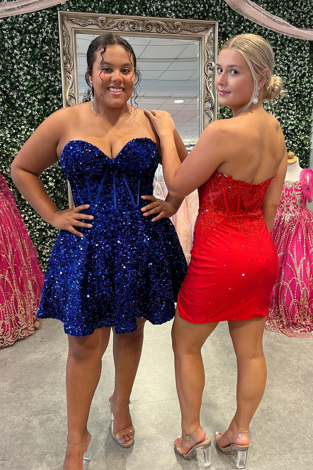 Red Homecoming Dresses Corset Sweetheart Bodycon Cocktail Dresses With Appliques