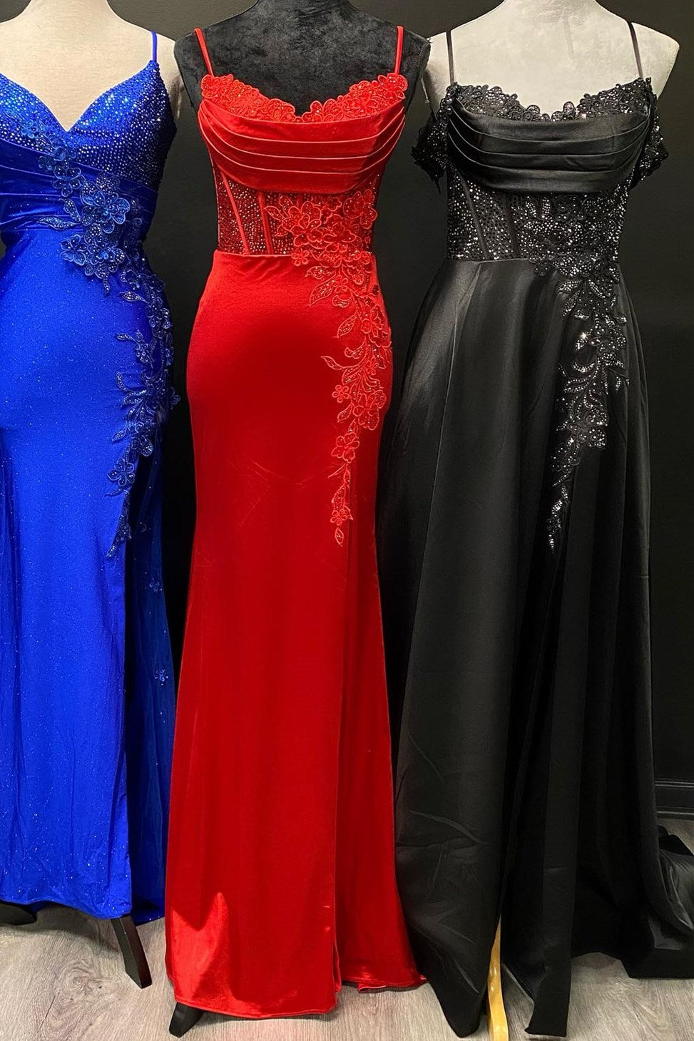 Red Prom Dress Spaghetti Strap Appliques Mermaid Long Evening Dress with Split