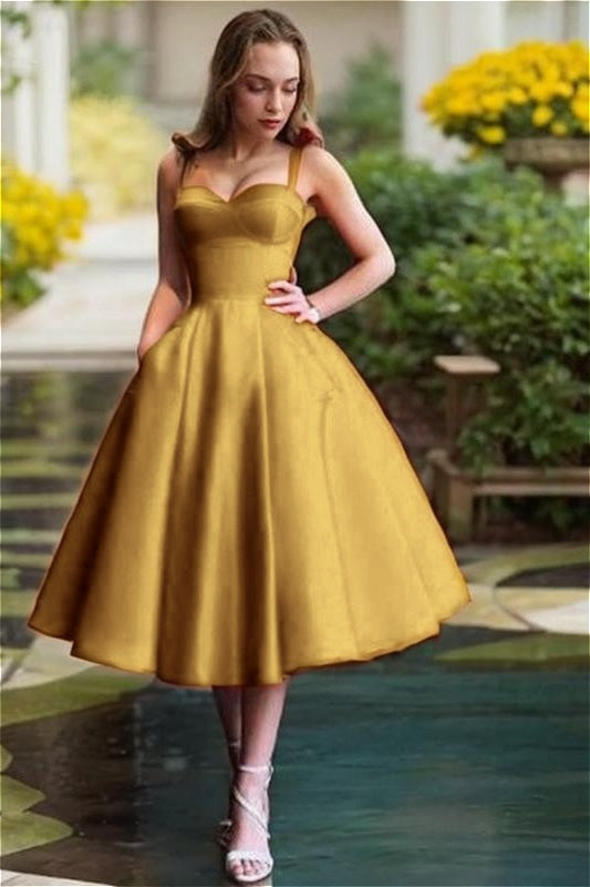 Red Spaghetti Straps Homecoming Dress Sweetheart Sleeveless A Line Short Cocktail Dress
