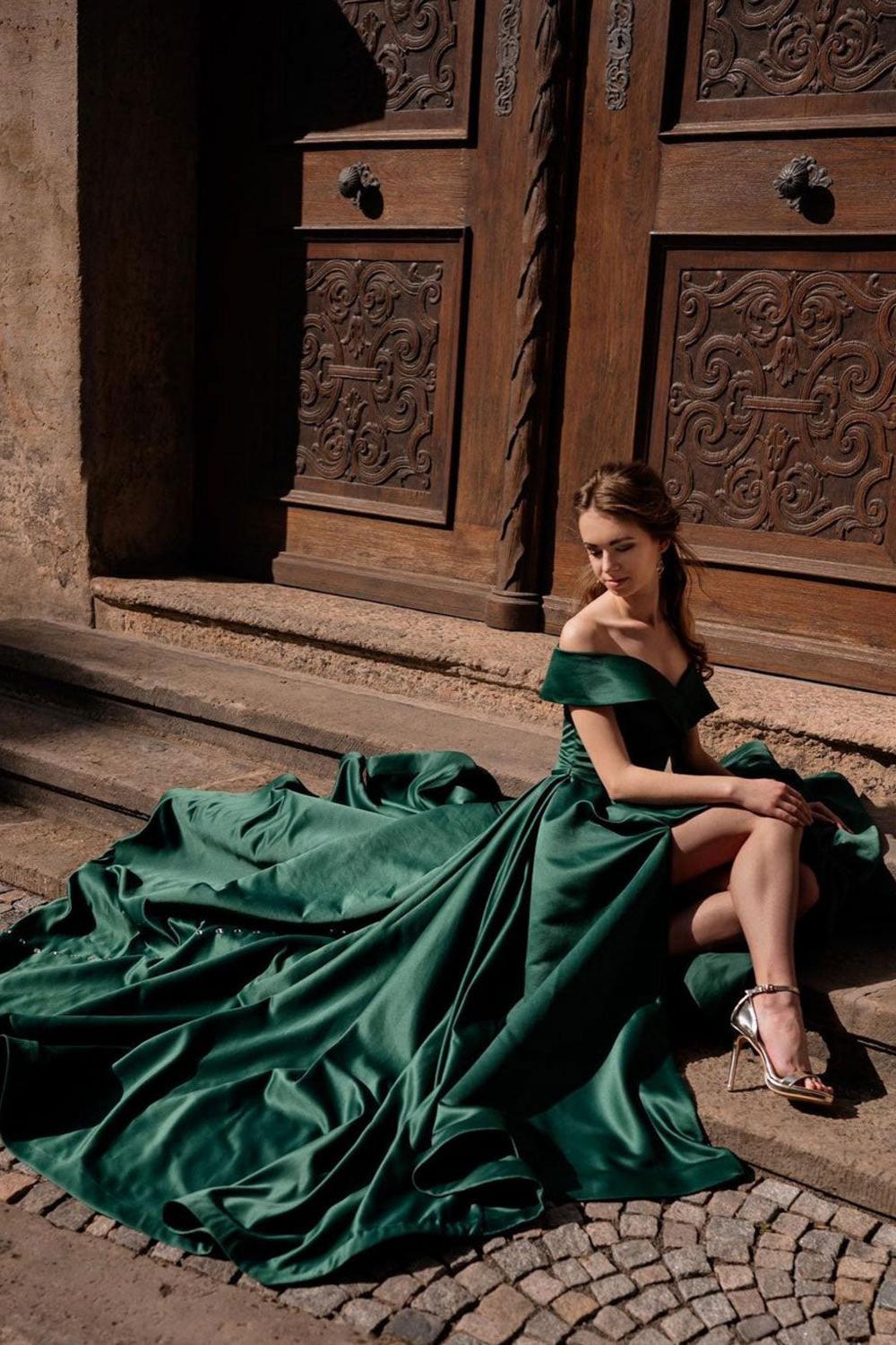 Simple Off the Shoulder Satin Green Prom Dress Long Formal Evening Dress